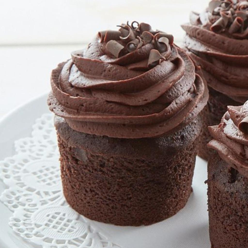 Chocolate Cupcakes - Image 3