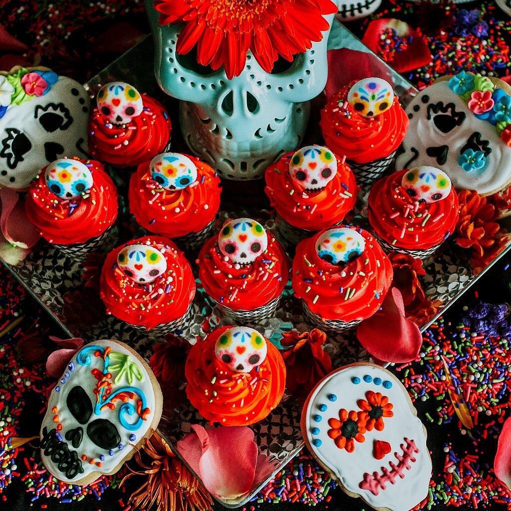 Day of the Dead Cupcakes - Image 3