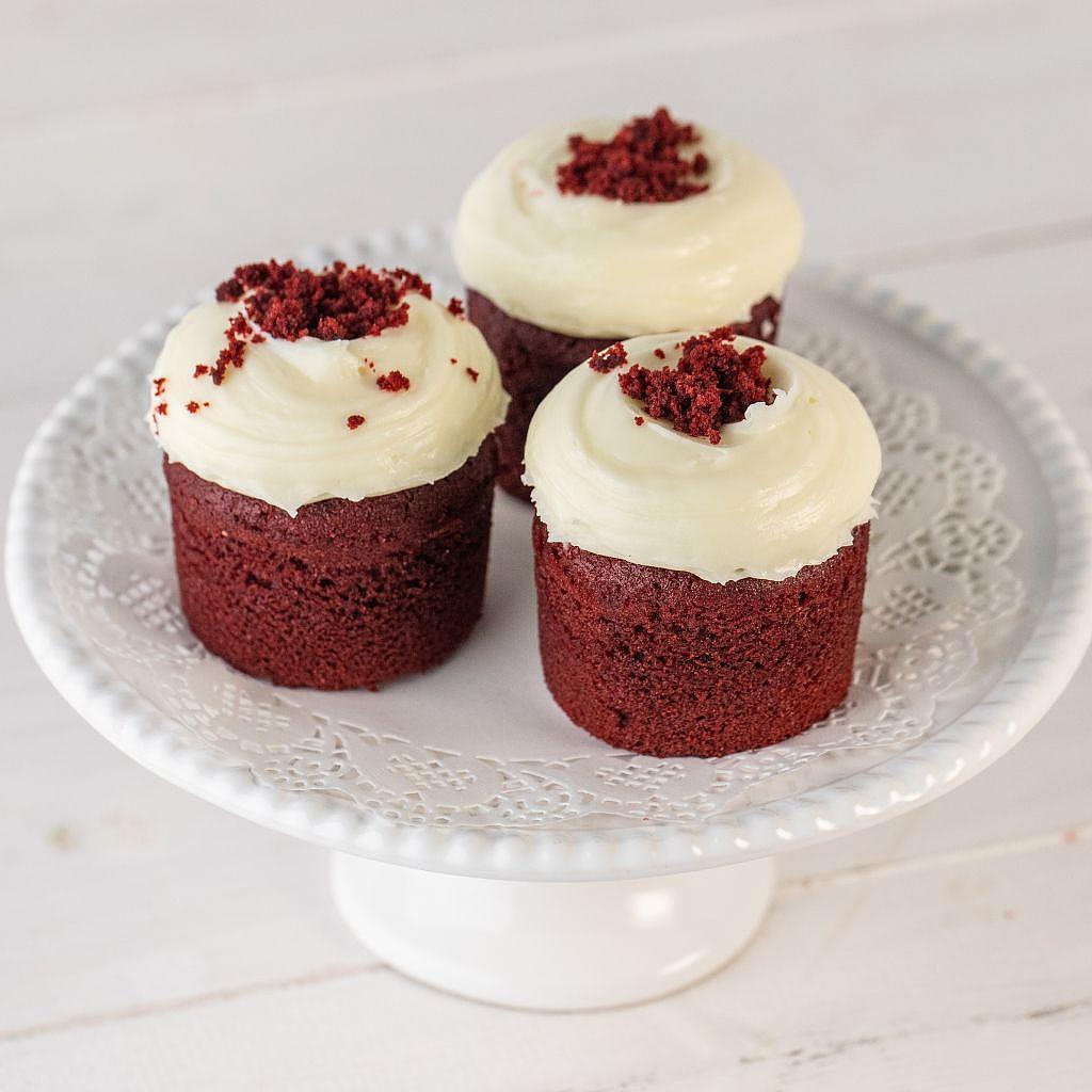 Red Velvet Cupcakes - Image 3